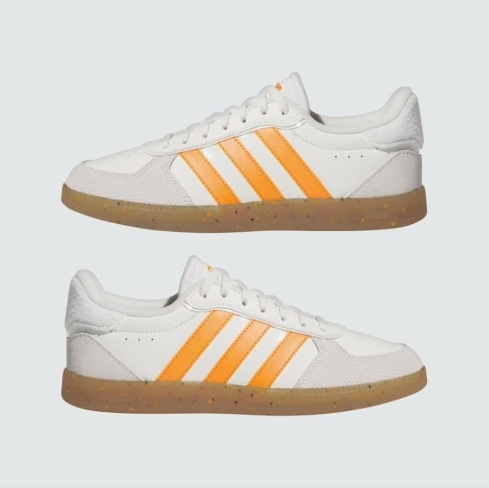 Adidas Women's Breaknet Sleek Sneakers Size 9.5 NWB - Picture 2 of 9
